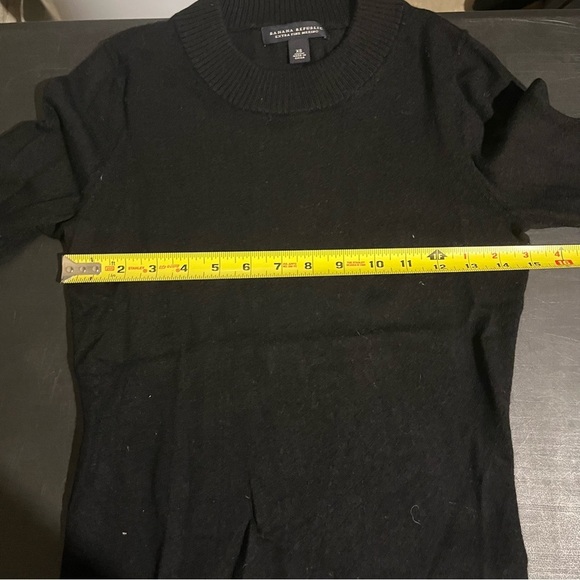 Banana Republic Black Sweater Woman's XS Extra Fine Merino Wool - Picture 5 of 6